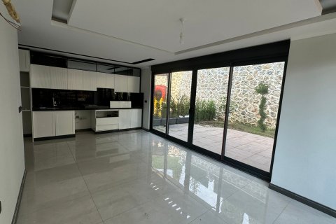 Продажа квартиры  в Аланье, Анталье, Турция 2+1, 120м2, №215615 – фото 3