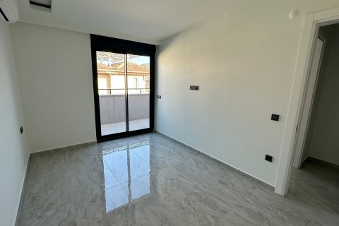 Продажа квартиры  в Аланье, Анталье, Турция 2+1, 120м2, №215613 – фото 3