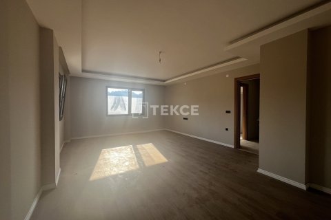Apartment for sale  in Arakli, Trabzon, Turkey, 2 bedrooms, 120m2, No. 226614 – photo 13