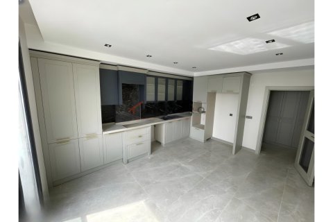 Apartment for sale in Beylikduezue, Istanbul, Turkey, 4 bedrooms, 150m2, No. 225276 – photo 14