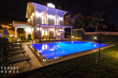 Villa  4+1  Ovacık, Muğla, Türkiye №233829