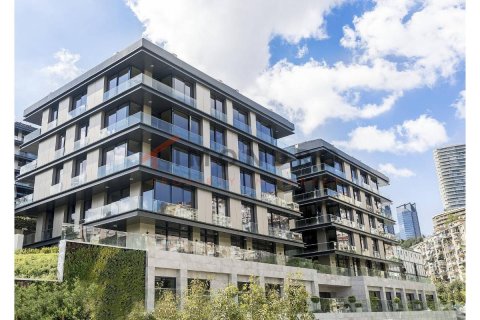 5+1 Wohnung  in Besiktas, Istanbul, Türkei Nr. 215534 - 2