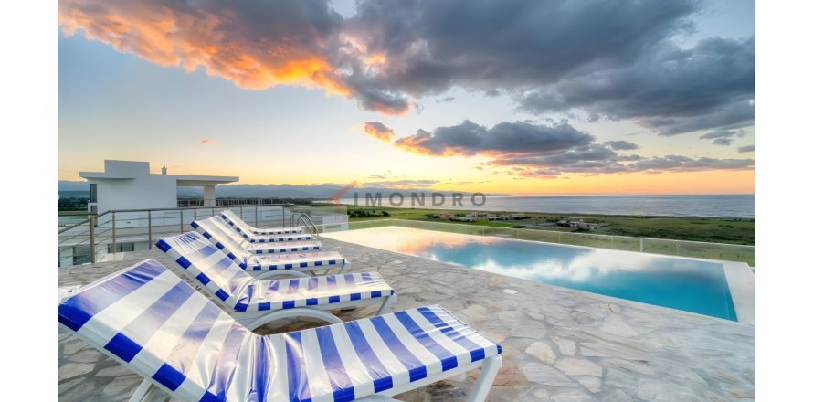 2+1 Lägenhet  i Gaziveren, Guzelyurt,  Nr. 215271