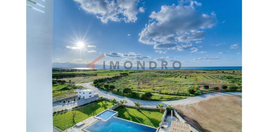 2+1 Apartment  in Gaziveren, Guzelyurt, Northern Cyprus No. 215271