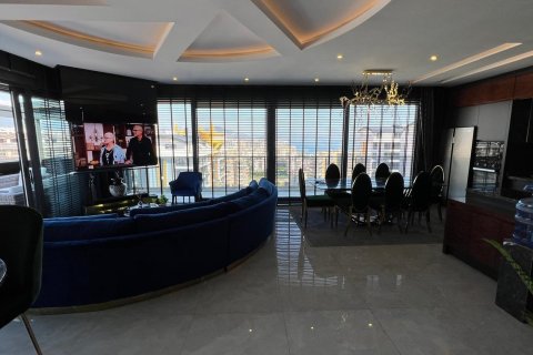 Продажа квартиры  в Махмутларе, Анталье, Турция 3+1, 200м2, №215361 – фото 13