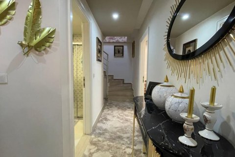 آپارتمان در  Kestel ، ترکیه 3 خوابه ، 165 متر مربع.  شماره 215366 - 3