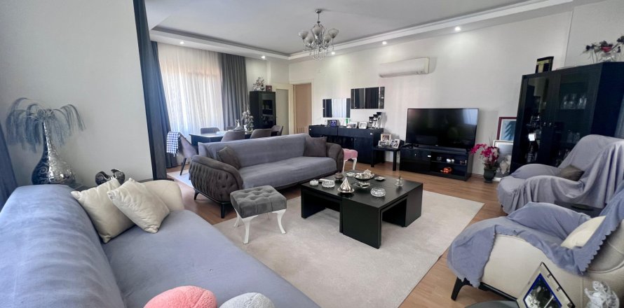 Квартира 4+1 в Аланье, Анталья, Турция №217784