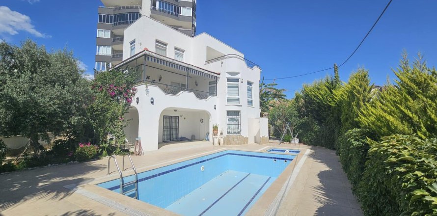 4+2 Villa  i Mahmutlar, Antalya, Tyrkia Nr. 217786