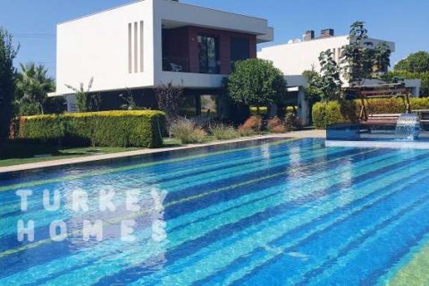 Villa 4+1 Çeşme, İzmir, Türkiye №233591 - 1