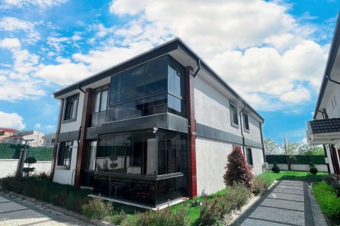 3+1 Villa  in Istanbul, Türkei Nr. 233596 - 3