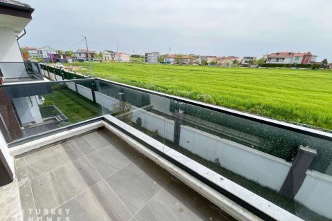 3+1 Villa  in Istanbul, Türkei Nr. 233596 - 8