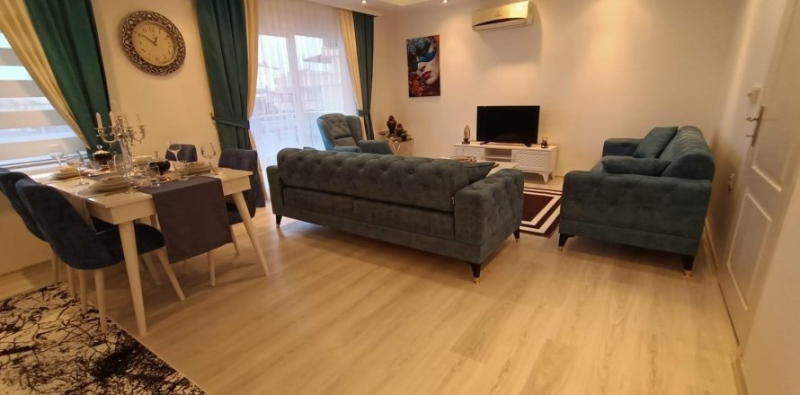 1+1 Apartment  in Mahmutlar, Antalya, Turkey No. 221069