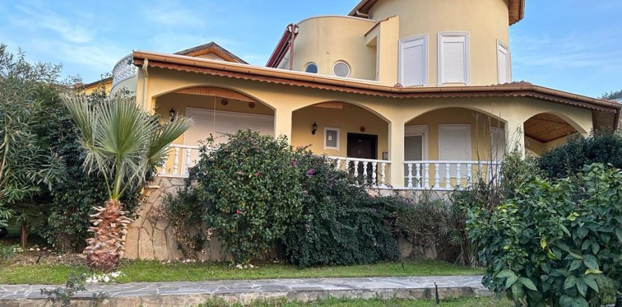 Villa  3+1  Alanya, Antalya, Türkiye №221690