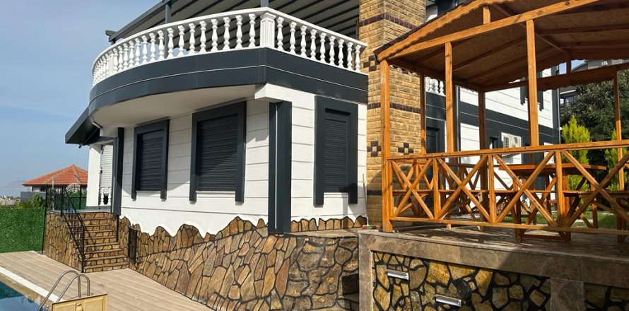 Villa  3+1  Alanya, Antalya, Türkiye №221689