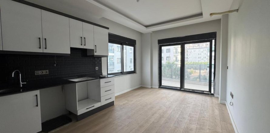 Lejlighed  i Mahmutlar, Antalya, Tyrkiet Nr. 213159