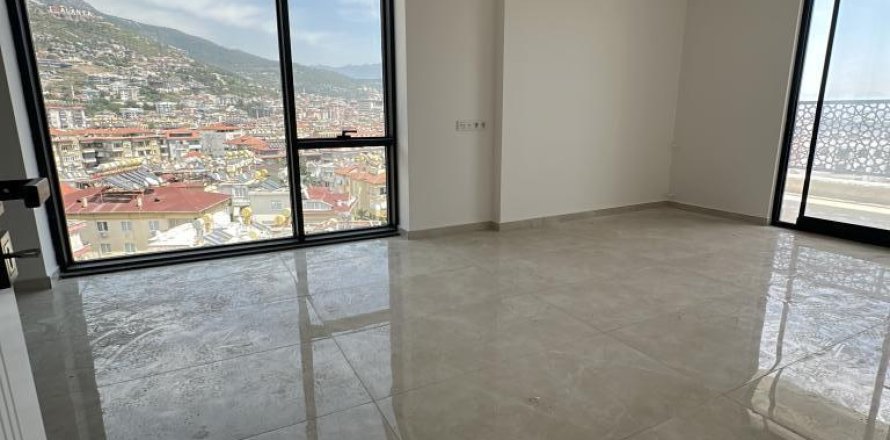 Квартира  3-х ком. в Аланье, Анталья, Турция №213162