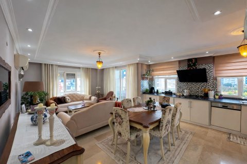 2+1 Lägenhet  i Alanya, Antalya, Turkiet Nr. 222296 - 2