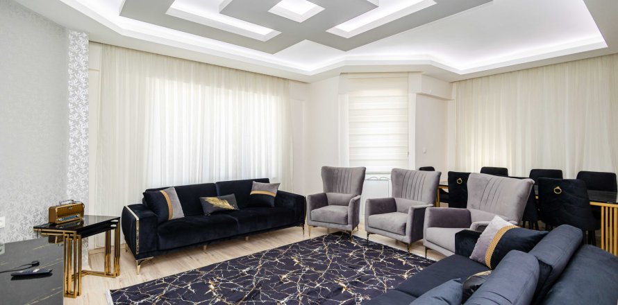 3+1 Lägenhet  i Oba, Antalya, Turkiet Nr. 220007