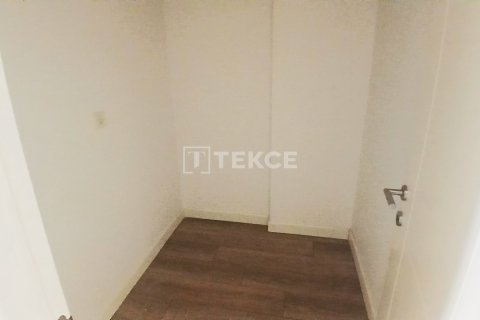 Аренда квартиры  в Стамбуле, Турция 1+1, 84м2, №214770 – фото 10