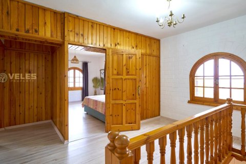 Продажа виллы  в Алсанджаке, Гирне, Северный Кипр 5+1, 280м2, №214362 – фото 9