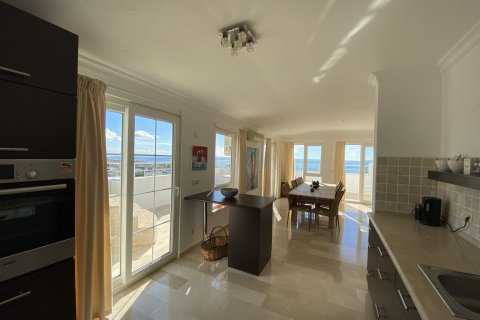 Продажа квартиры  в Аланье, Анталье, Турция 2+1, 200м2, №221342 – фото 17