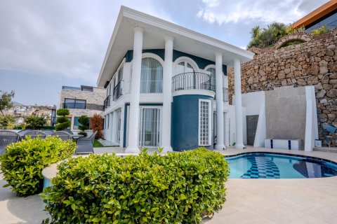 ویلا در  Alanya ، ترکیه 4 خوابه ، 220 متر مربع.  شماره 218908