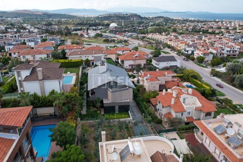 ویلا در  Izmir ، ترکیه 7 خوابه ، 630 متر مربع.  شماره 212792 - 14