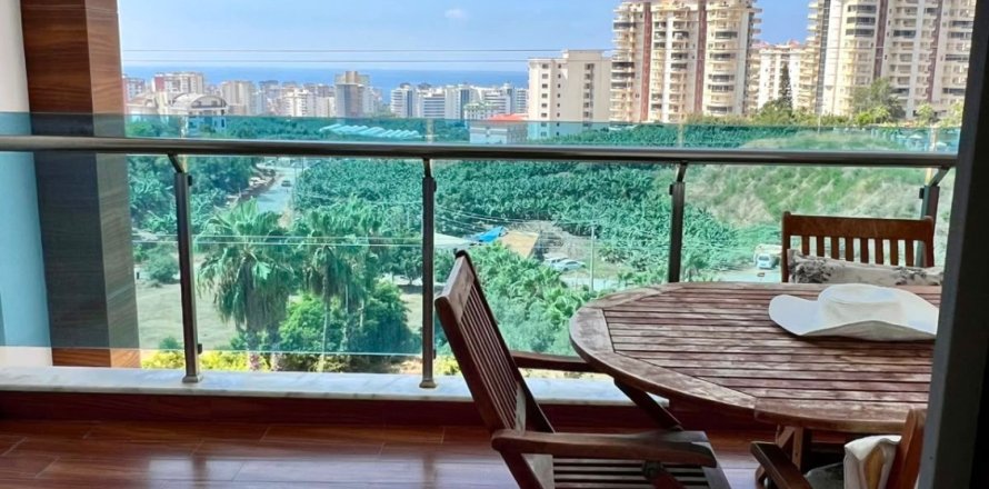 1+1 Lägenhet  i Mahmutlar, Antalya, Turkiet Nr. 237631