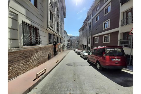 Apartment for sale  in Beyoglu, Istanbul, Turkey, 2 bedrooms, 75m2, No. 212967 – photo 6