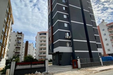 1+1 Apartment  in Mezitli, Mersin, Turkey No. 231309
