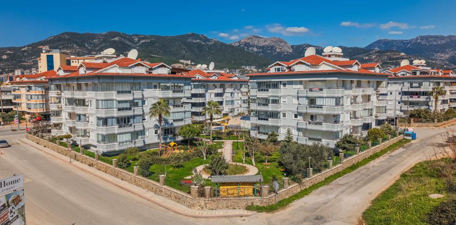 3+1 Lägenhet  i Oba, Antalya, Turkiet Nr. 223218
