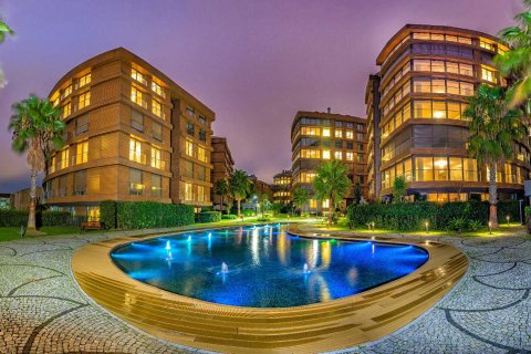 Квартира 5+1 в Стамбуле, Турция №234106