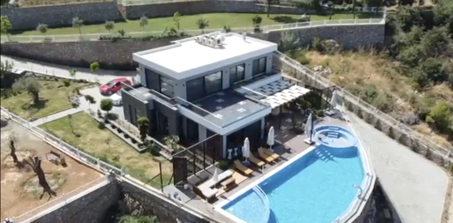 6+1 Villa  in Antalya, Turkey No. 222858