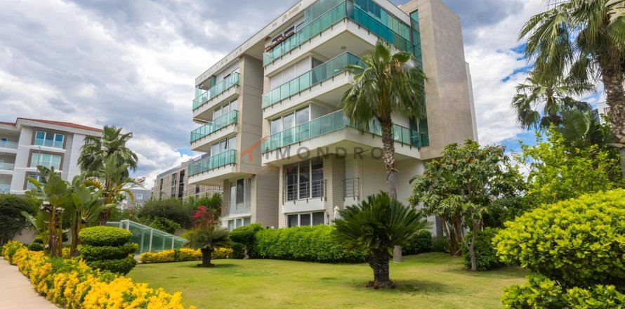 4+1 Apartment  in Konyaalti, Antalya, Turkey No. 228785