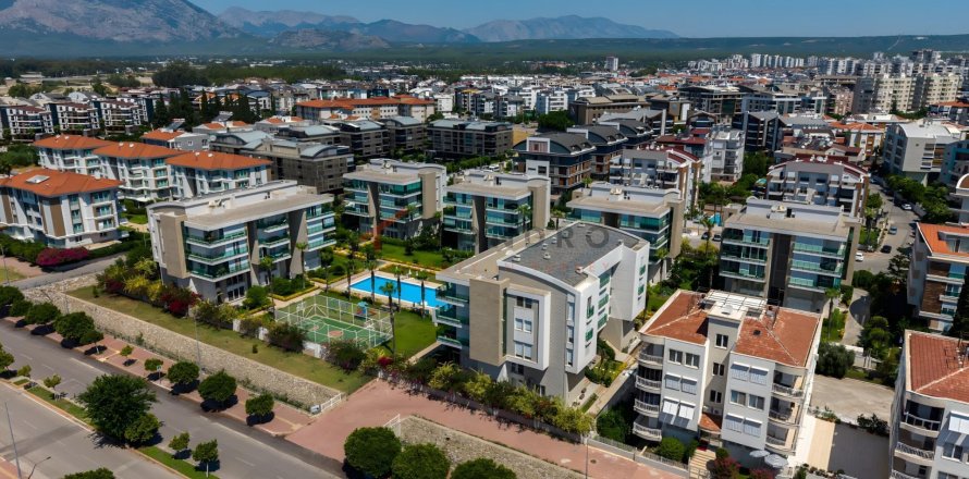 4+1 Apartment in Konyaalti, Antalya, Turkey No. 228786