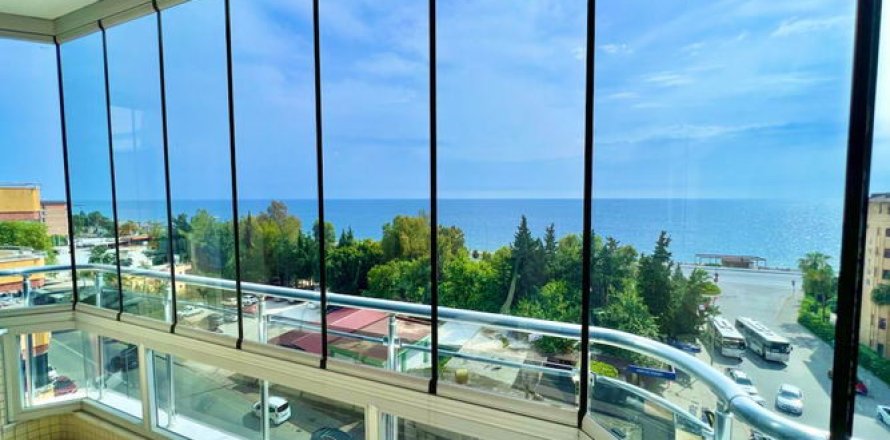 2+1 Apartment  in Mahmutlar, Antalya, Turkey No. 219369