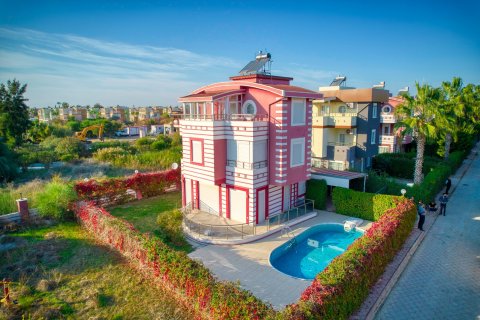 4+1 Villa  in Belek, Antalya, Turkey No. 231515