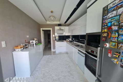 4+1 Wohnung in Izmir, Türkei Nr. 233441 - 17
