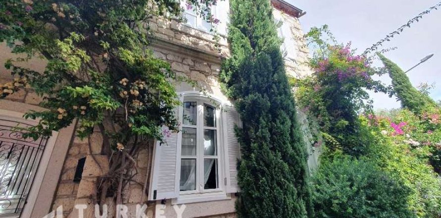 Вилла 5+1 в Алачаты, Измир, Турция №233442