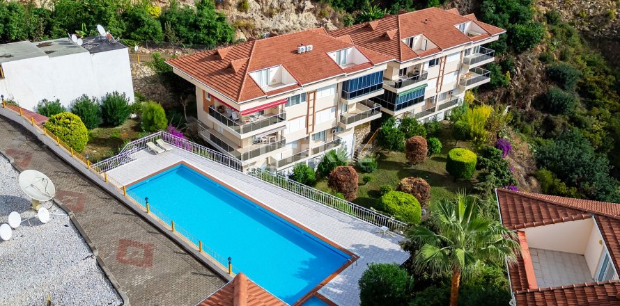 آپارتمان در  Alanya ، ترکیه 3 خوابه ، 145 متر مربع.  شماره 216088