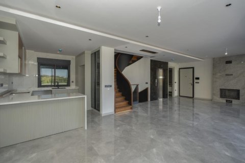 ویلا در Kargicak،  Alanya ، ترکیه 240 متر مربع.  شماره 216086 - 3
