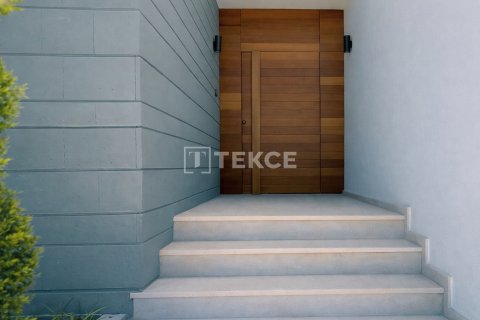 5+1 Villa  i Girne,  Nr. 215453 - 8