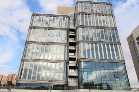 Продажа коммерческой недвижимости  в Стамбуле, Турция, 1502м2, №222682 – фото 2