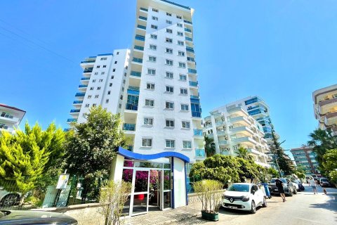 Квартира  1+1 в Махмутларе, Анталья, Турция №232010