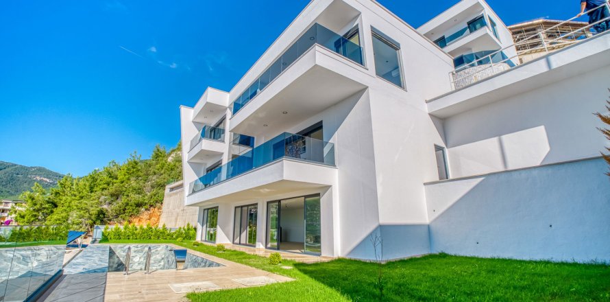 ویلا در Alanya ، ترکیه 5 خوابه ، 300 متر مربع. شماره 217821