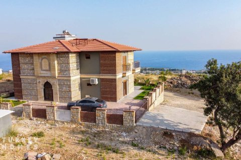 Villa for sale in Alanya, Antalya, Turkey, 4 bedrooms, 439m2, No. 233069 – photo 1