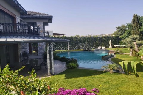 6+2 Villa  i Bodrum, Mugla, Turkiet Nr. 227135 - 2