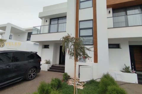 آپارتمان در  Famagusta ، ترکیه 3 خوابه ، 183 متر مربع.  شماره 214211 - 1