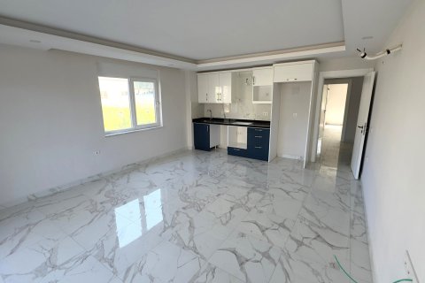 2+1 Lejlighed  i Mahmutlar, Antalya, Tyrkiet Nr. 219190 - 2