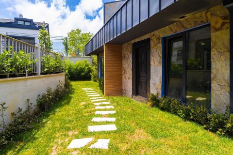 Villa for sale  in Sariyer, Istanbul, Turkey, 145m2, No. 232256 – photo 2